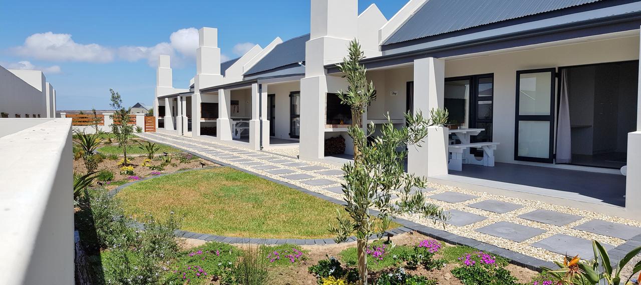 Three Feathers Cottages Langebaan Exteriör bild