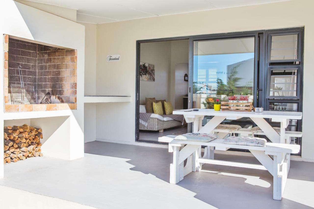 Three Feathers Cottages Langebaan Exteriör bild